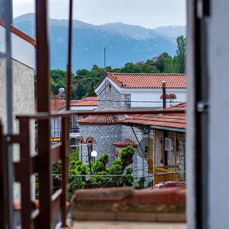 Oiti Mountain Tatil Evi Pavliani