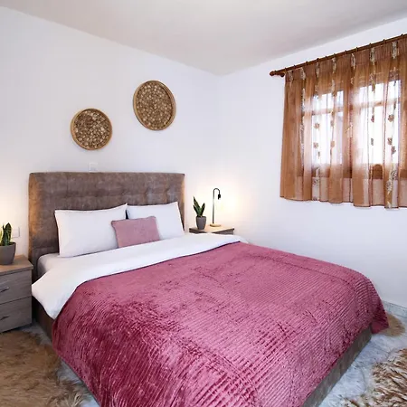 Holiday home Oiti Mountain Pavliani
