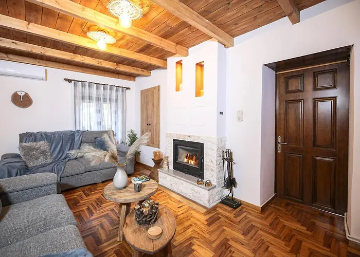 Oiti Mountain * Παύλιανη